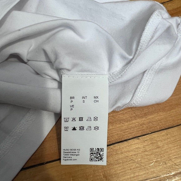 🔥🔥SOLD🔥🔥💯Authentic Hugo boss t-shirt collection - Picture 6 of 6